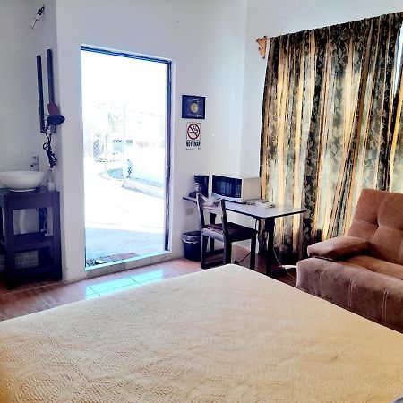 Suite Amplia Privada A 8 Min Del Centro Aguascalientes Exterior photo