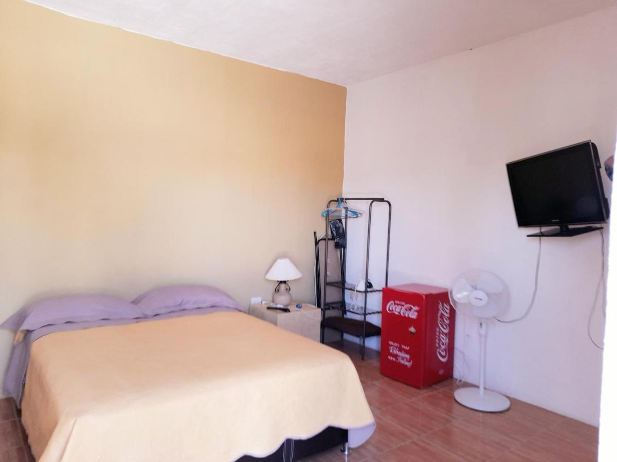 Suite Amplia Privada A 8 Min Del Centro Aguascalientes Exterior photo